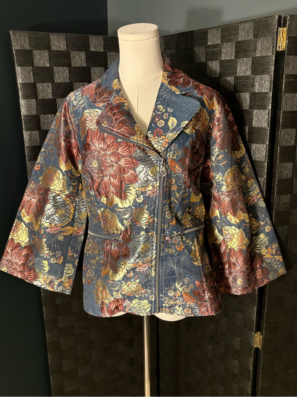 Isaac Mizrahi Live! Special Edition Floral Jacquard Moto Jacket Bell Sleeve 8
